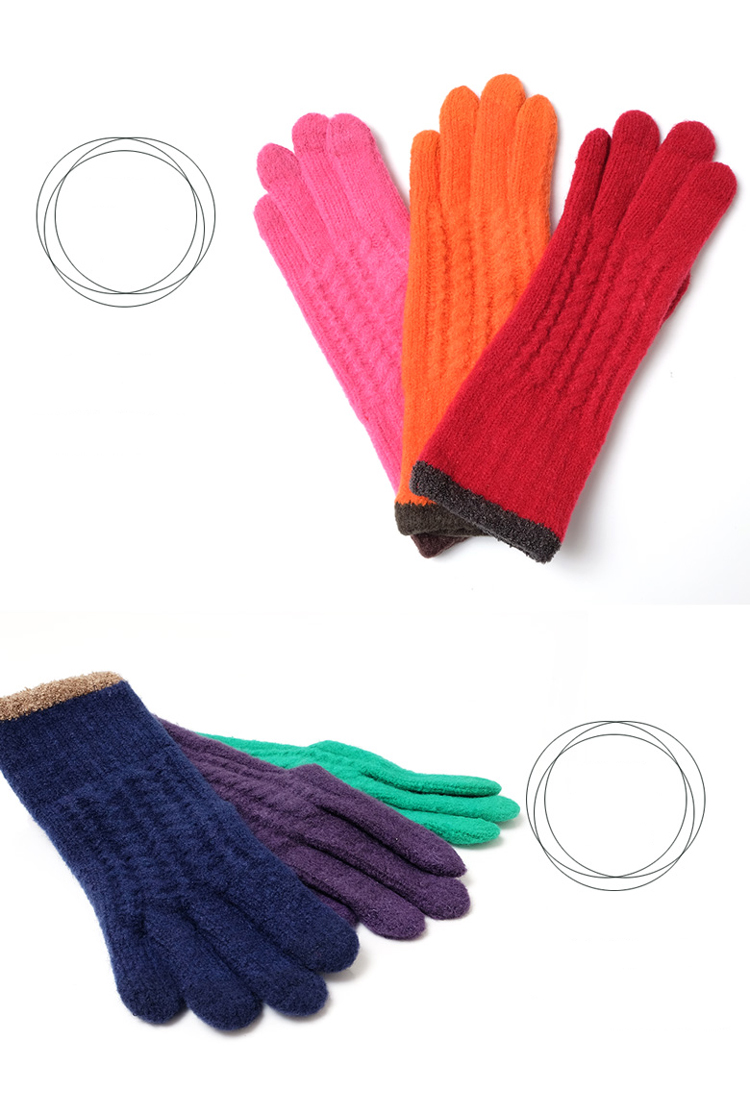 ビビットなビタミンカラーで見た目も温かい　深みのあるネイビーやパープルはカジュアルスタイルとも相性抜群