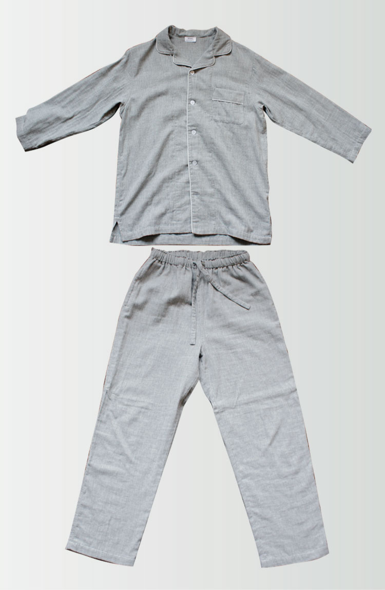 グレーのカラー