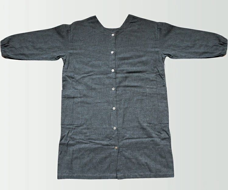 チャコールのカラー