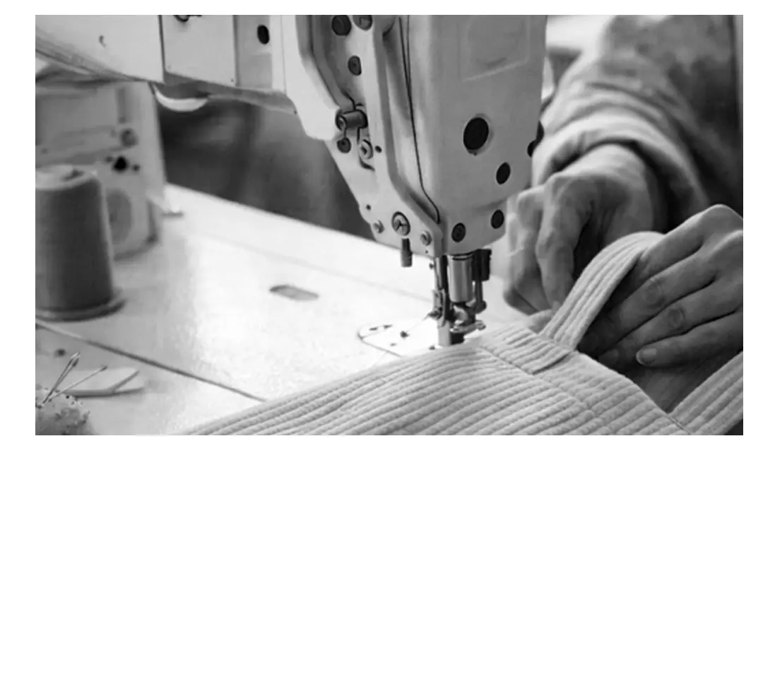 職人による丁寧な仕立てのヌビバッグを紹介するイメージ画像。日常使いを考えた丈夫なキルティングトートバッグ