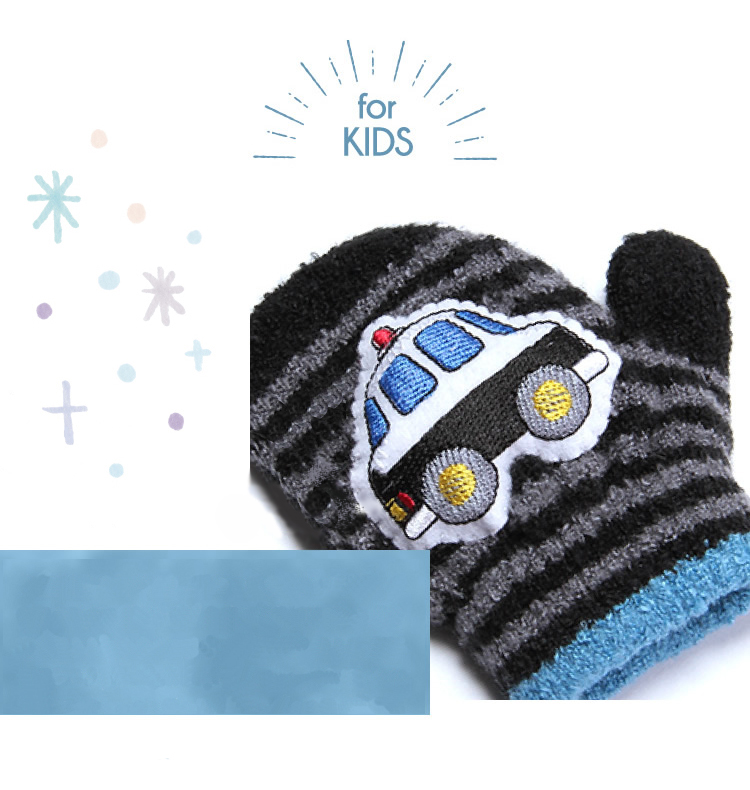 商品概要：ワッペンを押すとピコピコと音が鳴る。キッズのびのび笛付きミトン手袋。男の子に人気のパトカー柄がポイント♪