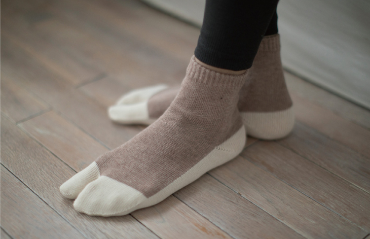 天然染料の快適足袋ソックス
