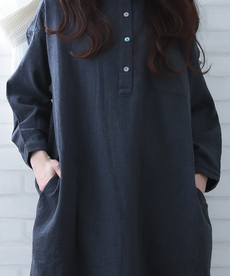 両脇左右にポケット