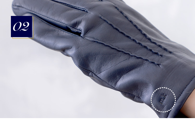 イニシャルを入れて選べる4サイズ×4カラー定番の3本ライン入り